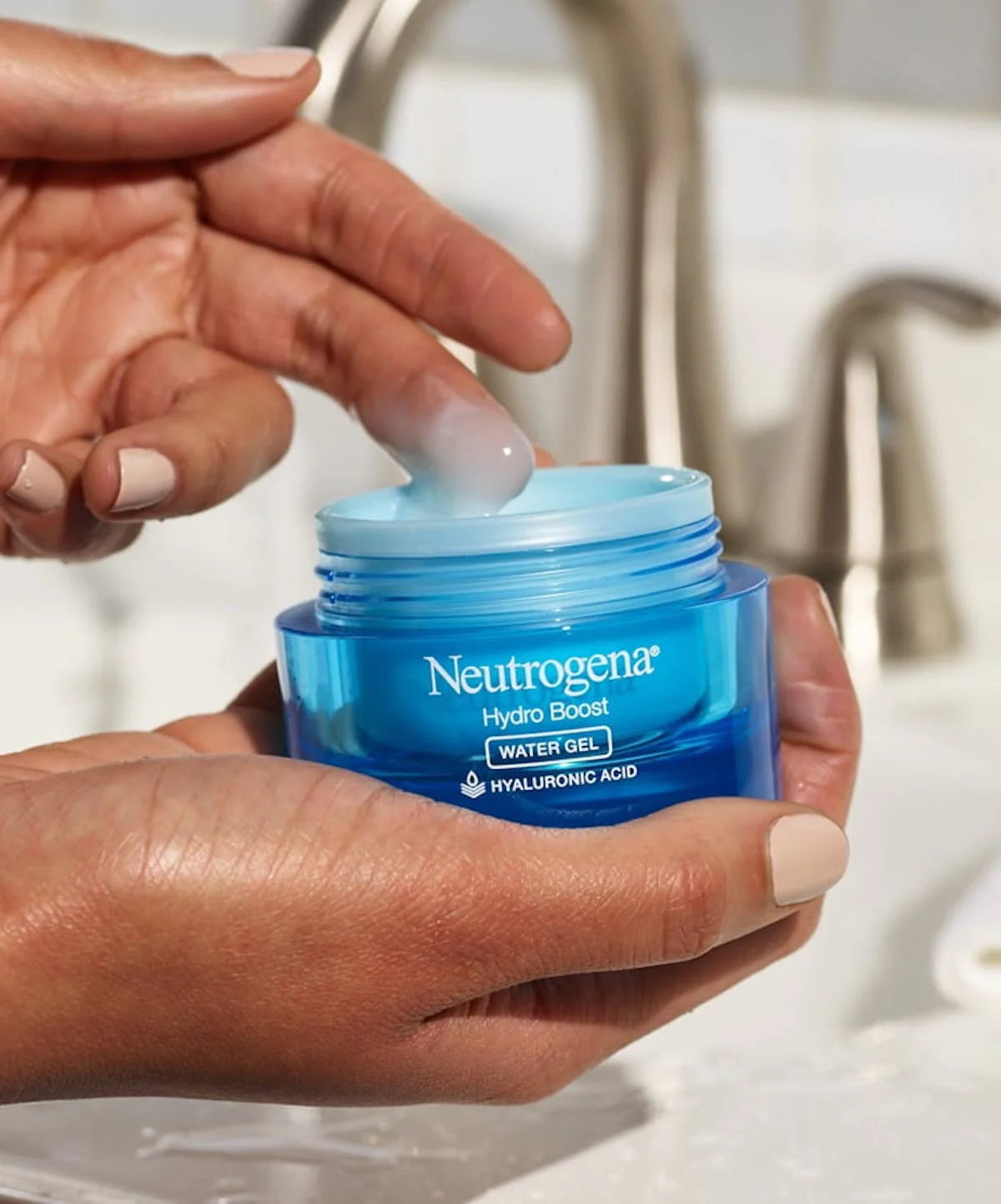 Neutrogena Hydro Boost Water Gel – Hyaluronic Acid Hydrating Face Moisturizer (50ml)